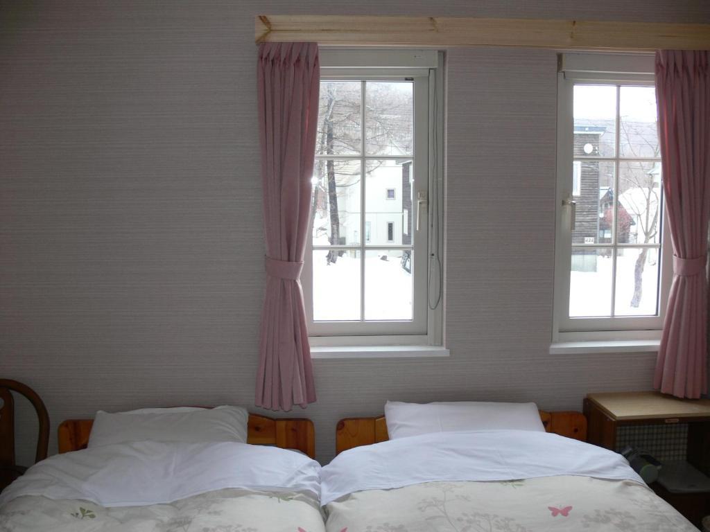 倶知安町 ペンションロコモーション Bed & Breakfast エクステリア 写真