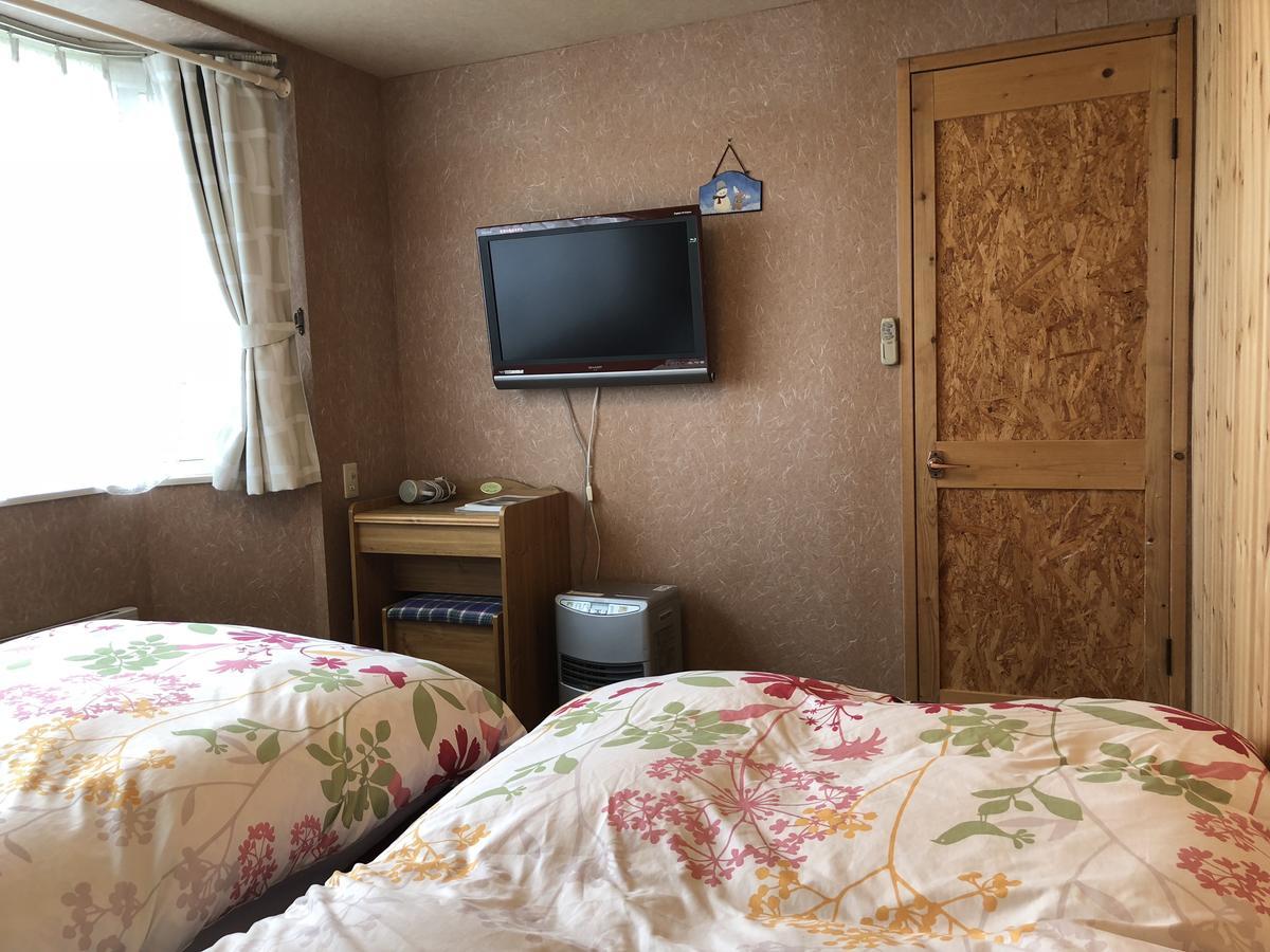 倶知安町 ペンションロコモーション Bed & Breakfast エクステリア 写真